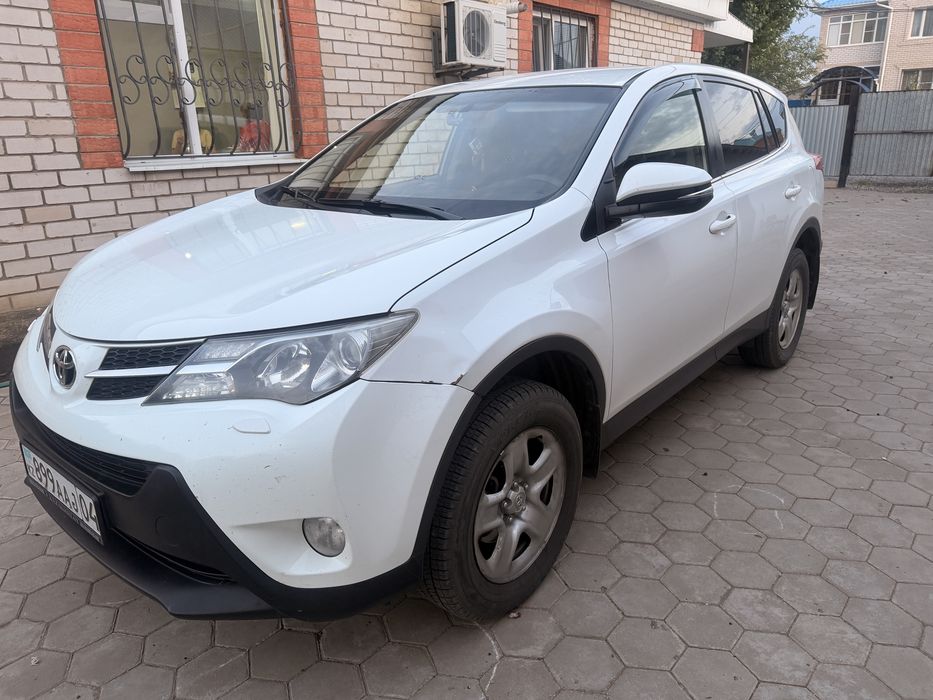 Продам автомобиль rav4