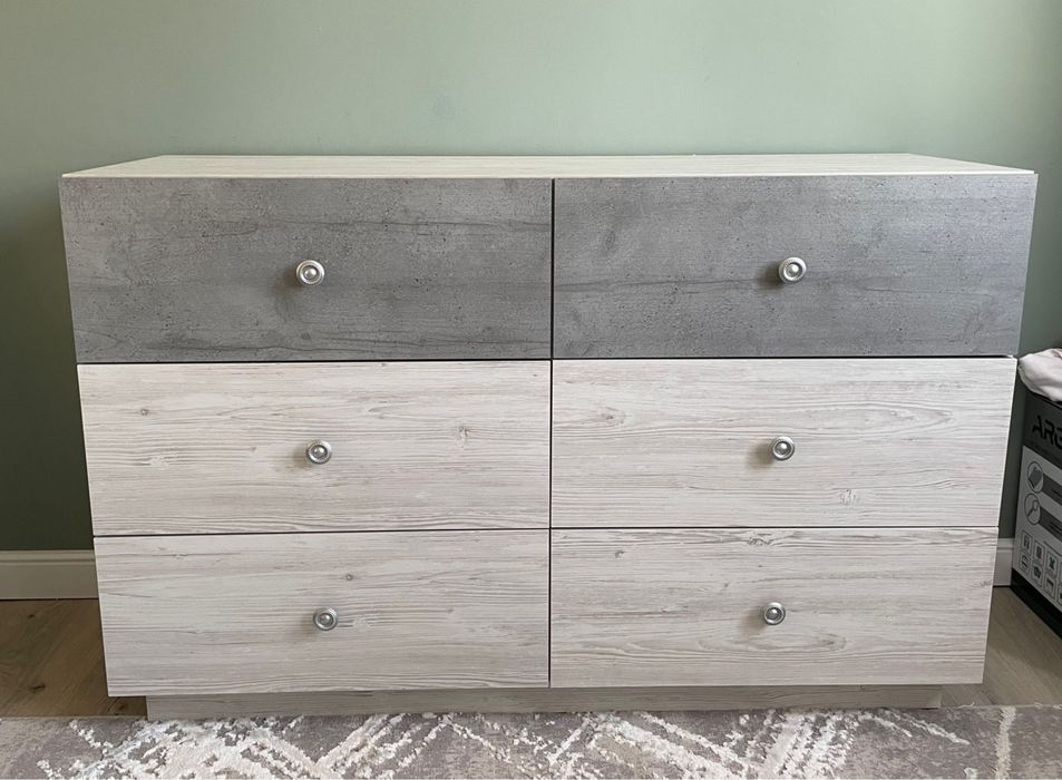 Спальный гарнитур