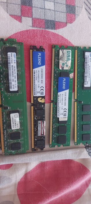 Память DDR2 разные.