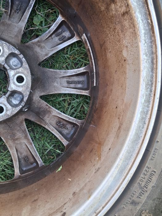 Vând patru  roti cu tot cu cauciucuri de vara