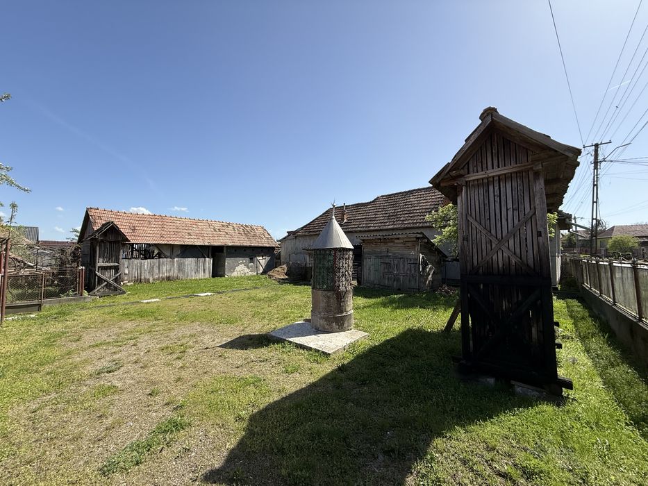 Casã de vânzare Sântioana de Mures cu curte şi 3camere