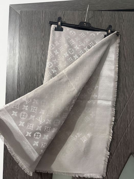 Шал Louis Vuitton