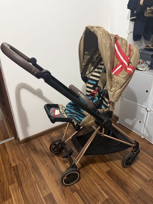 Cybex Mios 3.0 One Love Limited Edition Karolina Kurkowa