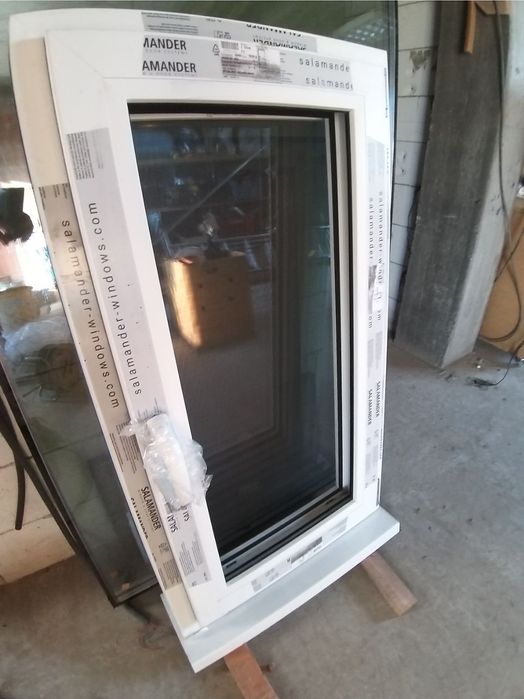 Vand doua ferestre PVC SALAMANDER, 6 cam, cu geam triplex