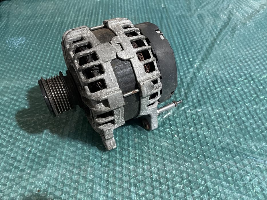 Alternator VW Passat B7 / CC
