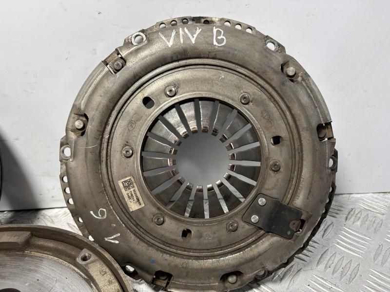 Kit complet ambreiaj volanta cu masa dubla Mercedes Vito W447 1.6 cdti