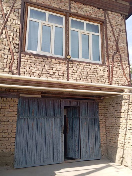 Келесда уй сотилади 3 хона 2 этаж