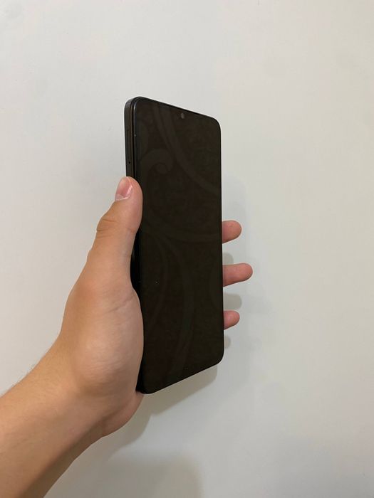 Redmi A3 (128/4 ГБ).