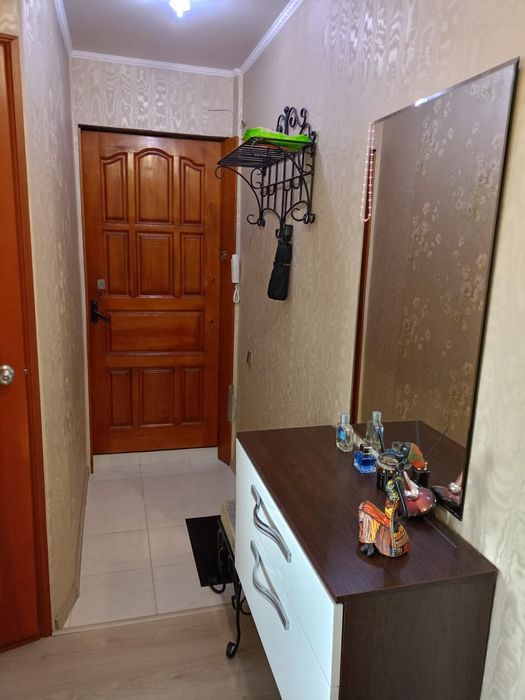 Продам квартиру не агество