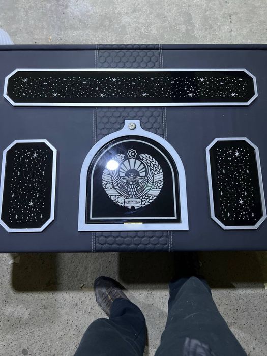 Damas potolok bar gerbli zvyozdnoe nebo ferrari lamborghini