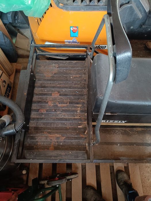 Snowmobil Aktiv Grizzly XP – Muncă / Agrement