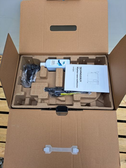 Aparat de curatat cu abur Schneider XL, 2000 W, 1.6 L Cod: SCVC04DEXL