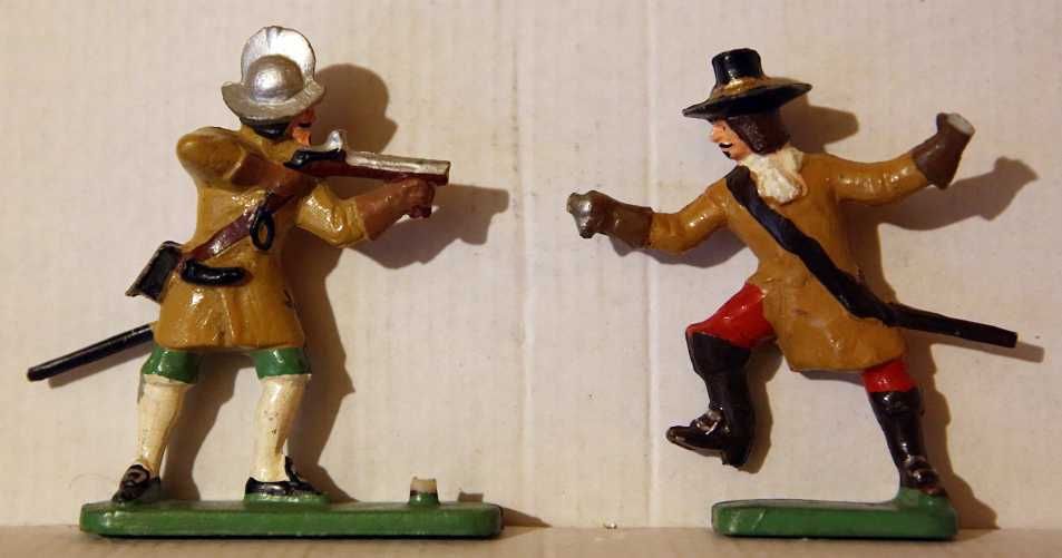 Продавам колекция от пластмасови и метални играчки - войници и животни