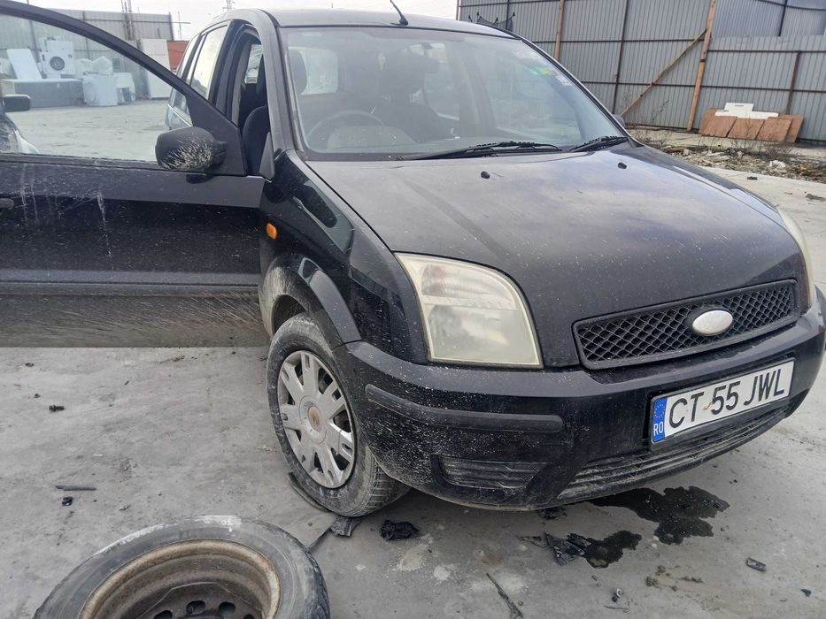 dezmembram ford fusion