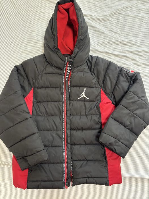 Зимно яке за момче Nike Jordan размер L  147-163 см