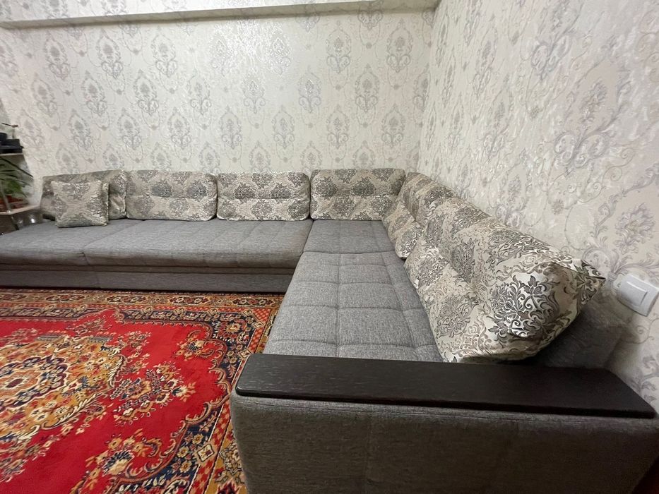 Диван. Мягкая мебель