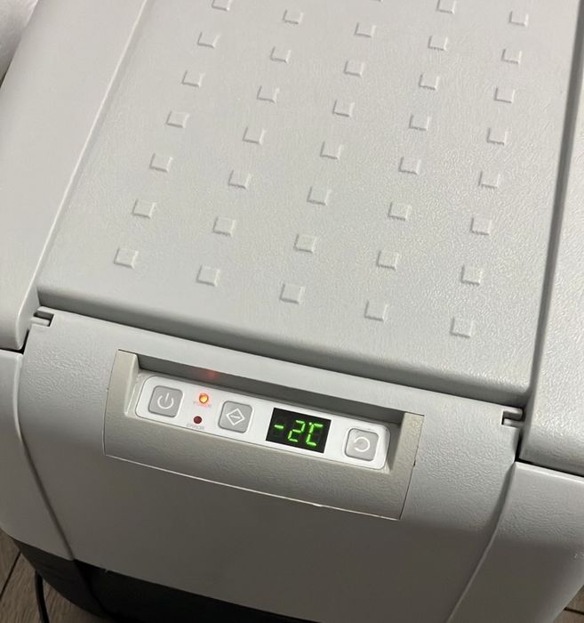 Frigider auto 12v Dometic cdf36