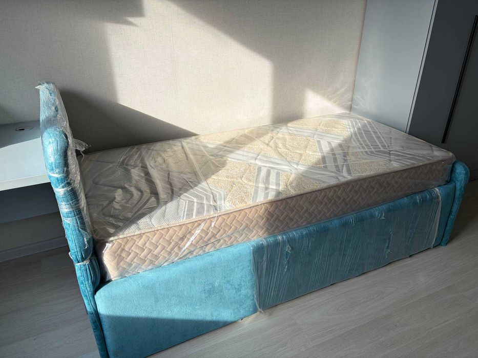 Детский кровать сотилади