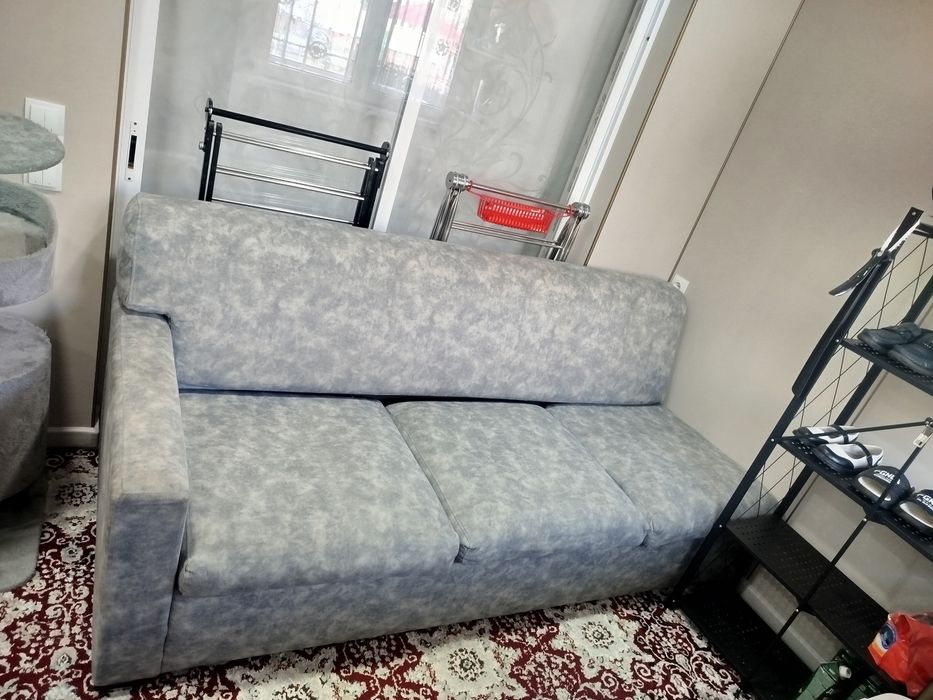 Juda qulay yumshoq Divan sotiladi