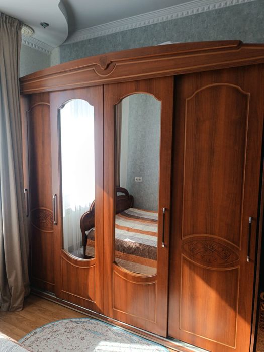 Спальный кровать