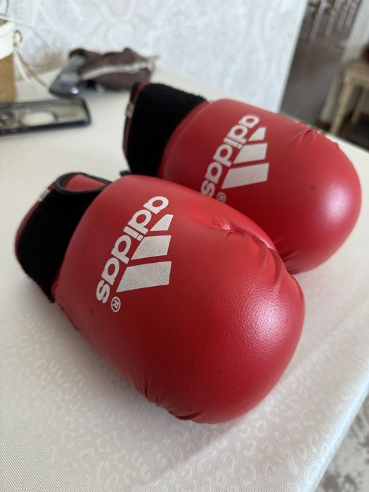 Перчатки боксерские