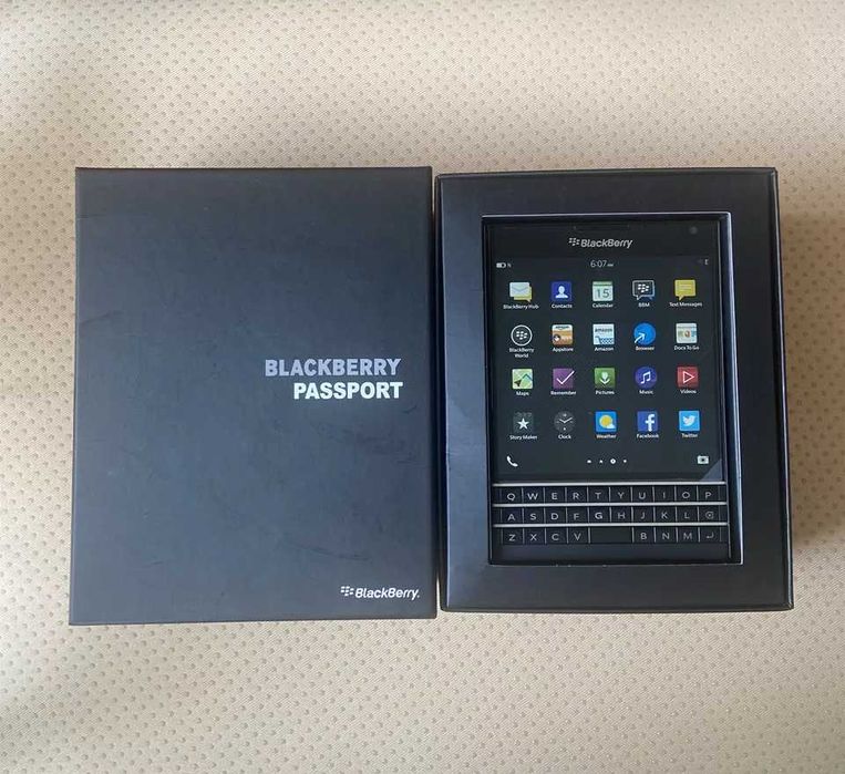 Telefon blackberry passport alb nou tipla nefolosit,OFERTA CRACIUN.