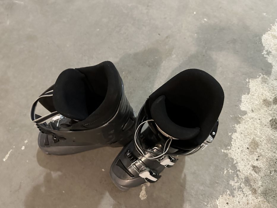 Ски обувки