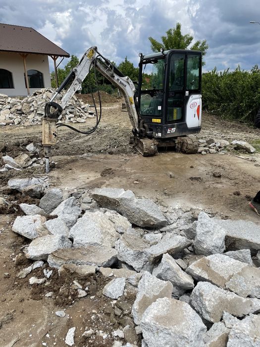 Inchiriere miniexcavator ptr fose picon  fundații excavator Bobcat