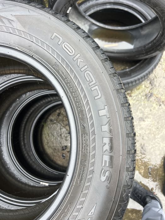 Set anvelope 215.65.16 nokian