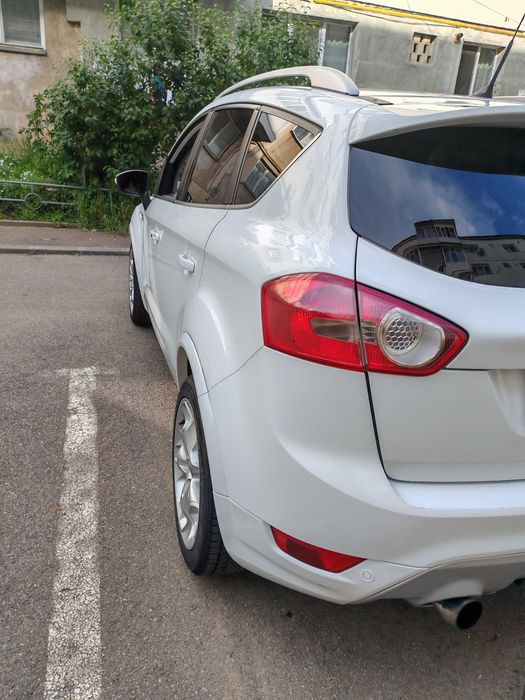 Ford Kuga Individual