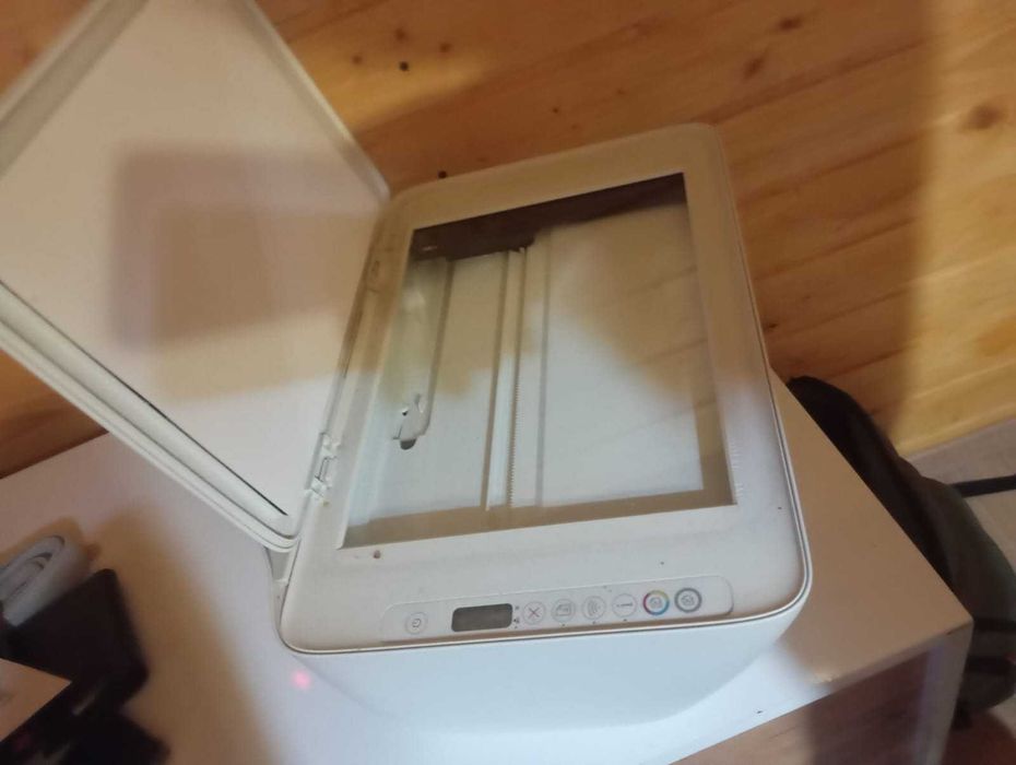 imprimanta HP deskjet 2700