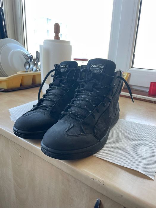 Ghete Moto masura 45 folosite doar in scola