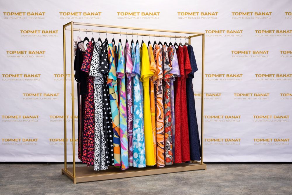 Standere metalice haine profesionale stative haine magazin