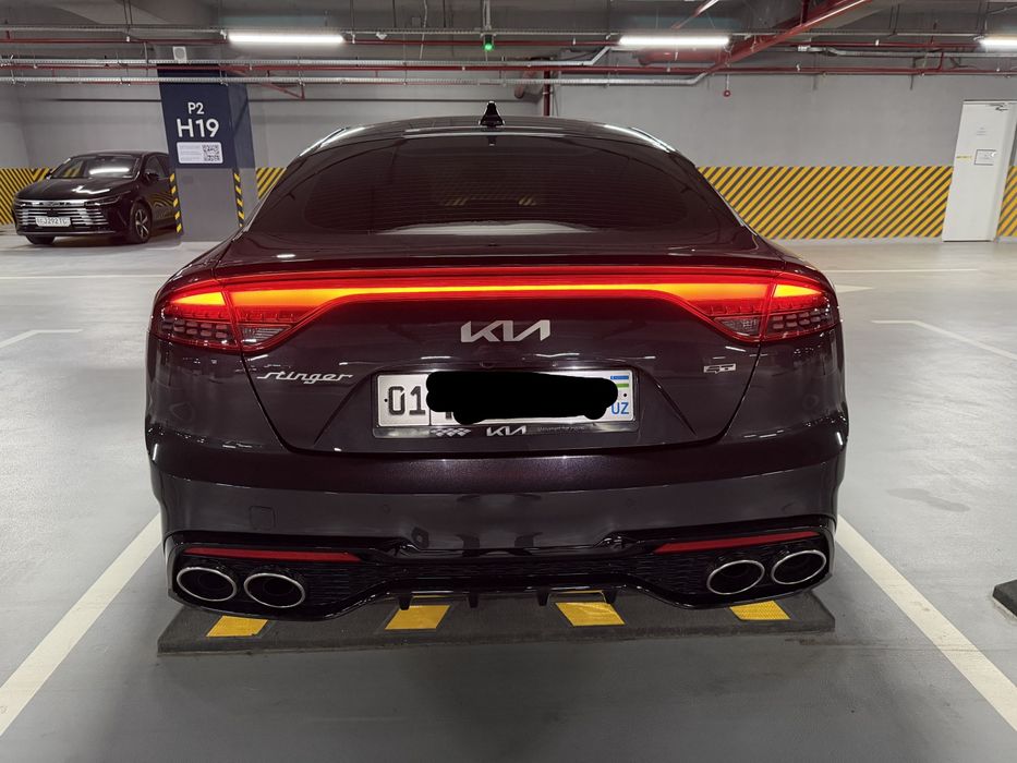 Kia Stinger 3.3 twin turbo