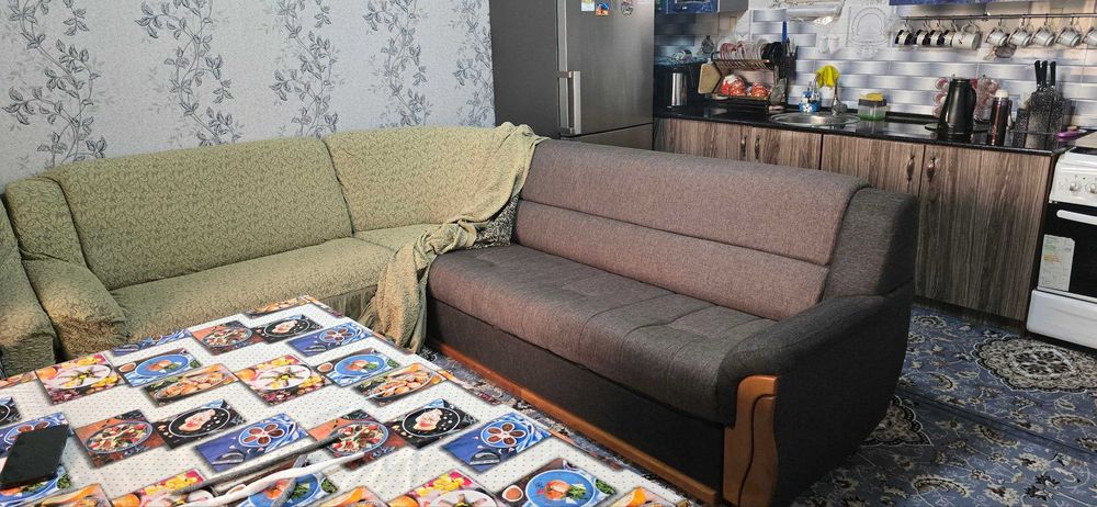 Продаётся  Уголок для зала  можно и на кухню тоже