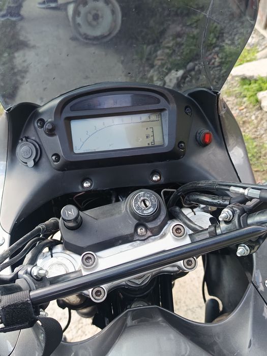 Vând Suzuki freewind XF650