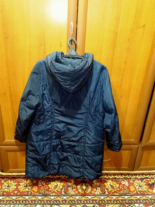 Продам женскую куртку