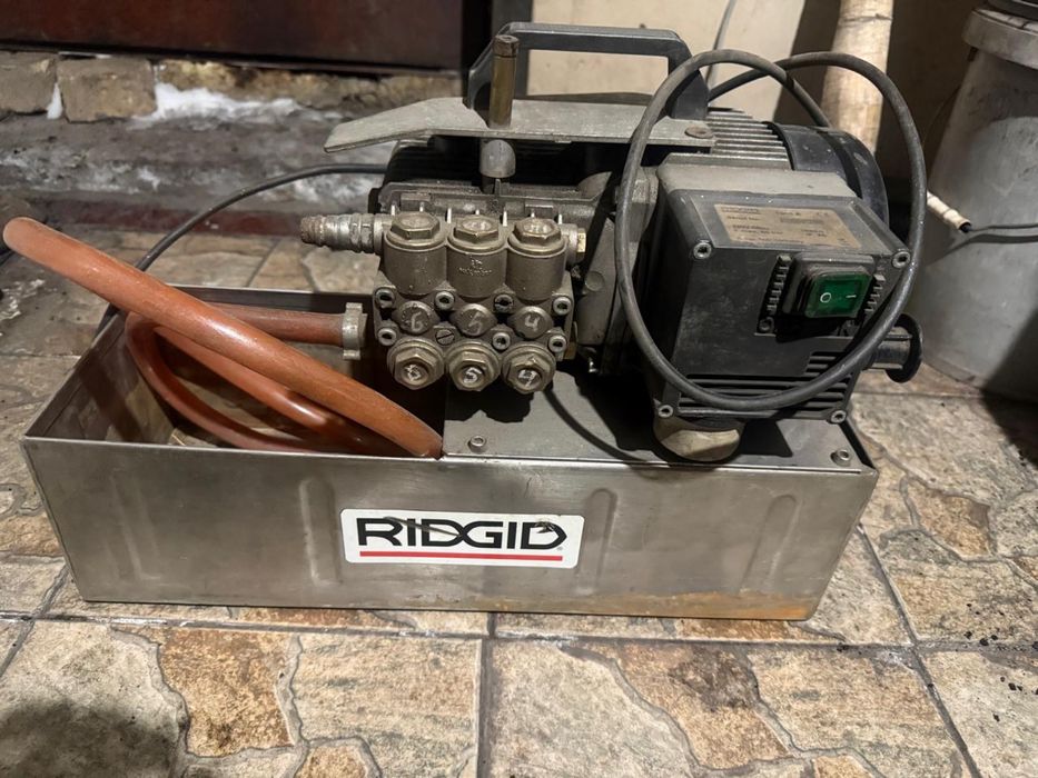 Профессиональный электрический опрессовщик