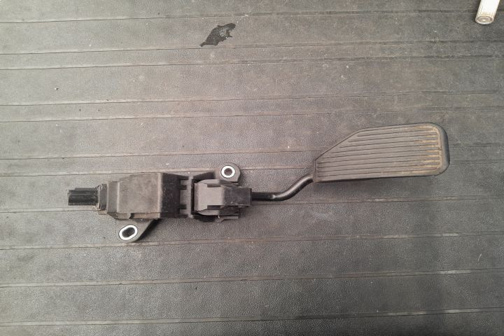 Pedala acceleratie 781100H060 78110-0H060 781100H060 Toyota Aygo a 2-