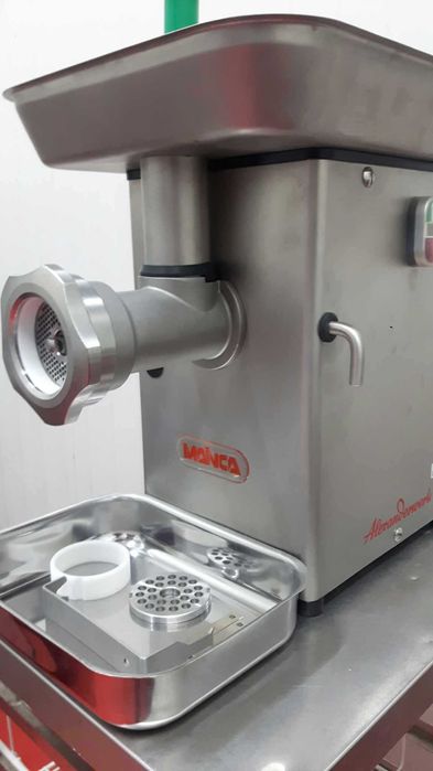 Професионална месомелачка