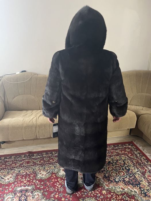 Шуба совершено новая