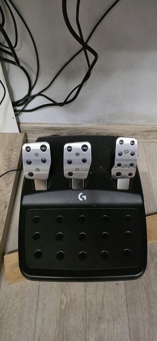 Игровой руль logitech g923 и мкпп logitech