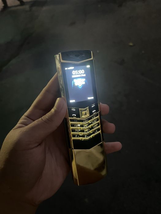 Vertu telefoni sotiladi xolati idial qirilga chizilgan joyi yoq