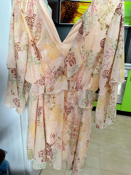 Нови рокли. При покупка на 5 получавате още 1 подарък