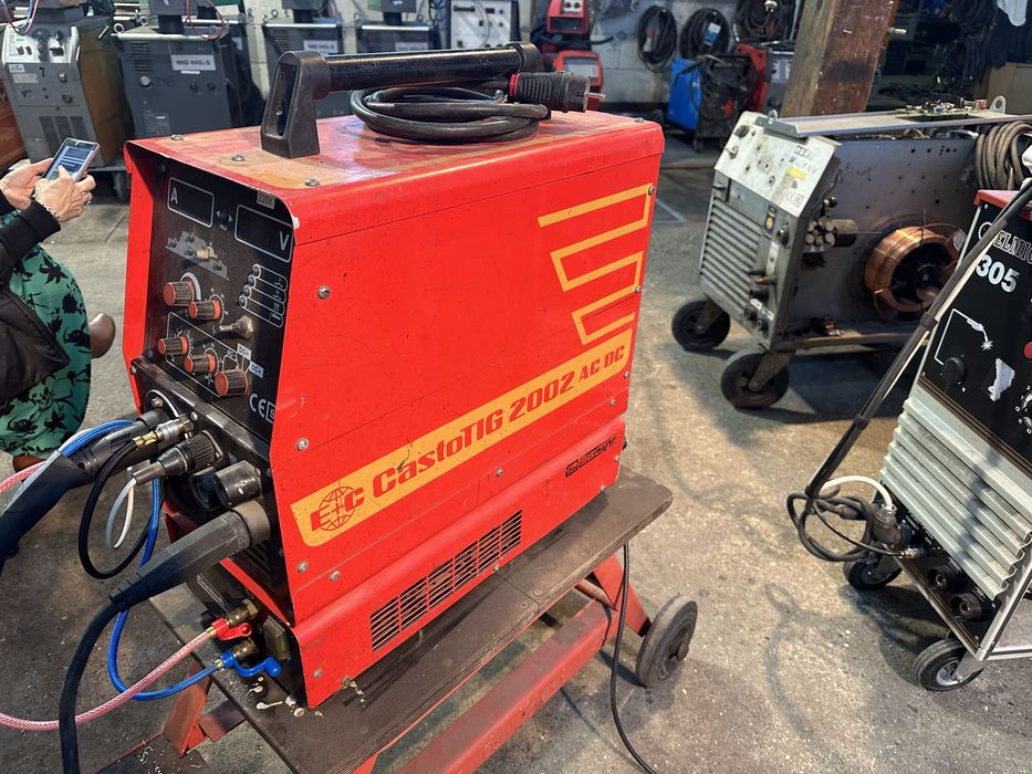 Aparat de sudura AC/DC  Castolin produs de Fronius