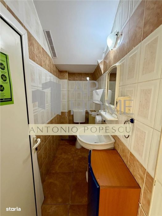 Spatiu comercial  stradal S+P+1+M, ultracentral, Ploiesti.