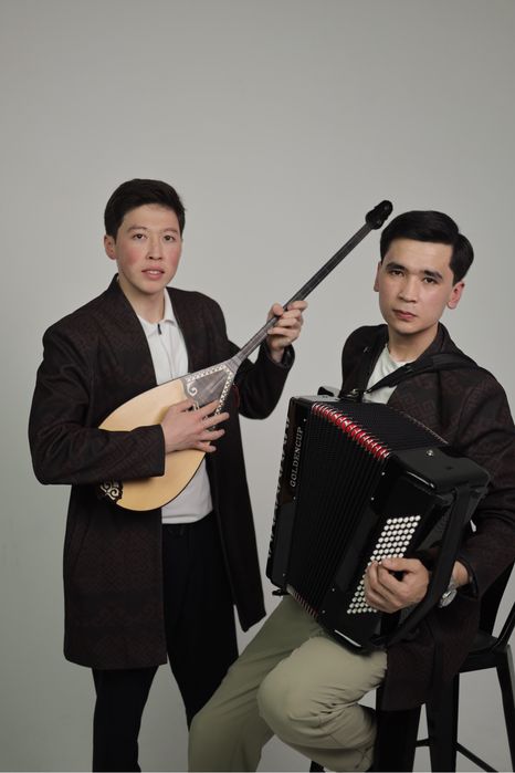 Тамада домбыра баян гитара асаба музыканты  әнші кудалык той