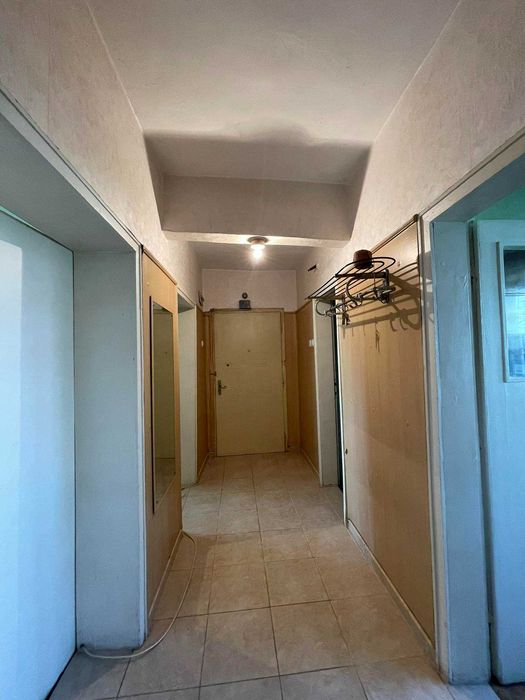 Продава се Четиристаен апартамент в Търговище, Център - 95 кв.м за 838 €/кв.м - Снимка #12