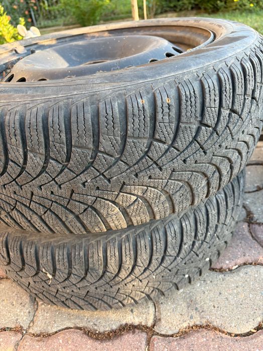Jante/15 pt Ford Focus cu anvelope iarna