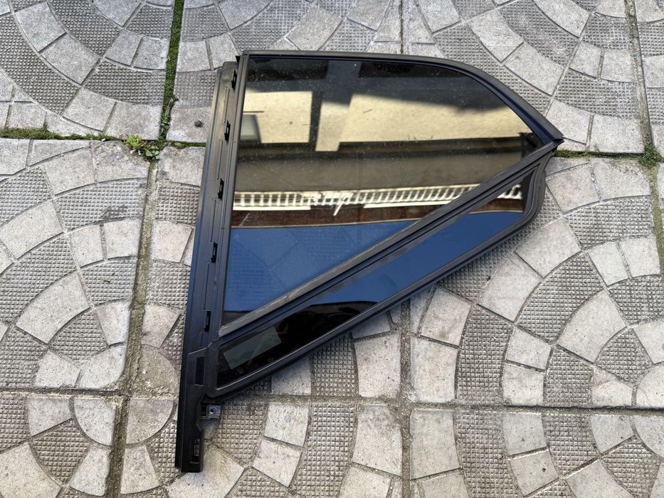 Стъкла за задна лява врата за Volvo XC40 2024